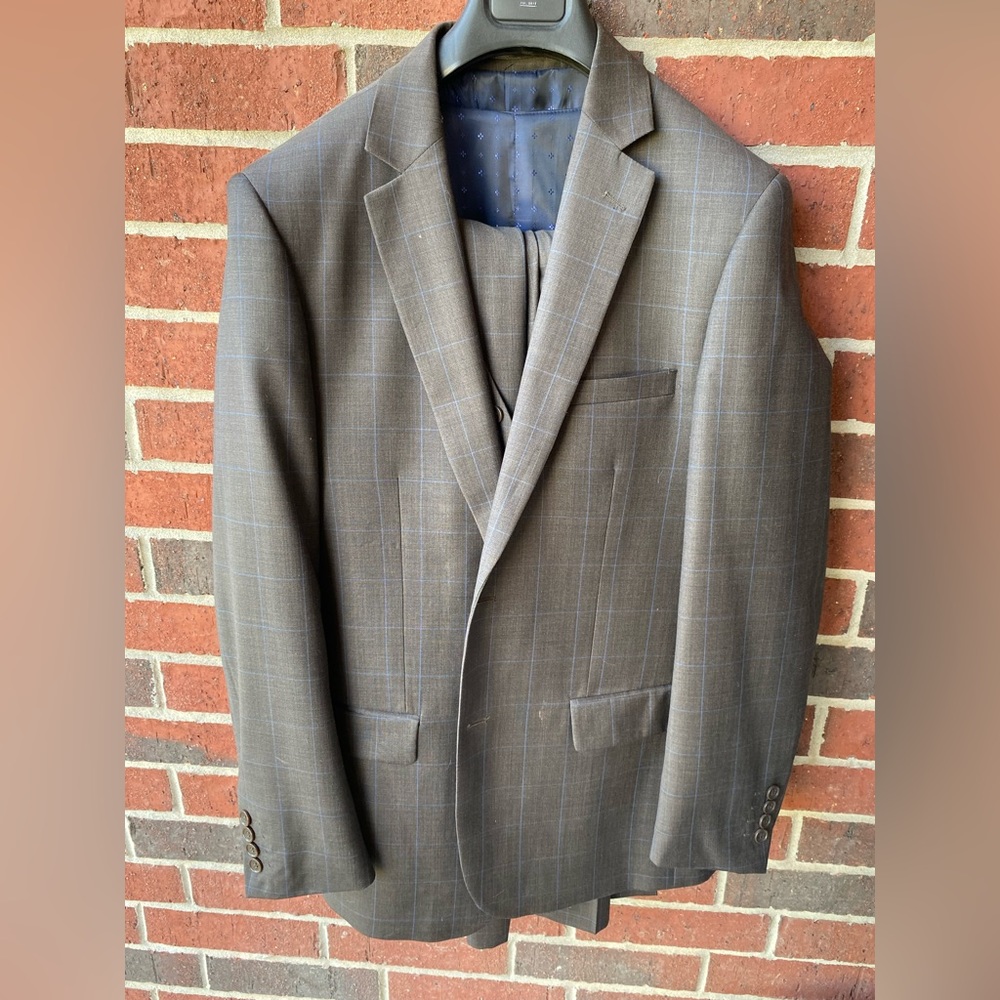 Combatant Gentlemen Brown/Blue Windowpane 3-piece Suit